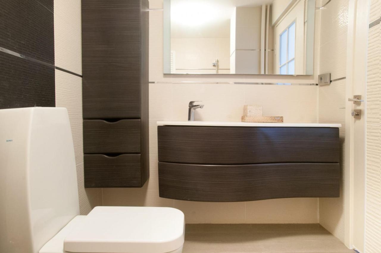 Central And Vibrant Flat With Balcony In Besiktas อิสตันบูล ภายนอก รูปภาพ